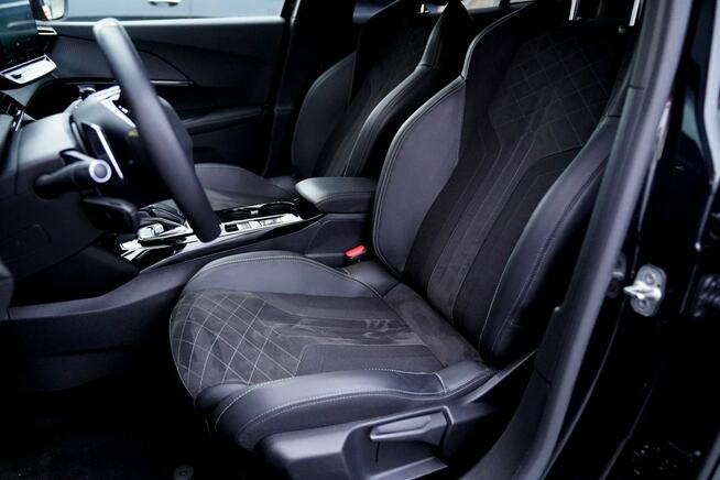 Peugeot 2008 GT skóra BLIS nawi kamera FUL LED line asist AUTOMAT-8 alusy