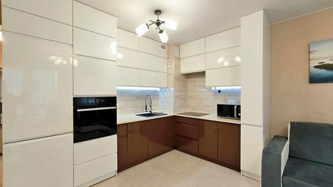 Wynajmę jasne 3 pokoje, 50 m2, Dębskiego 55