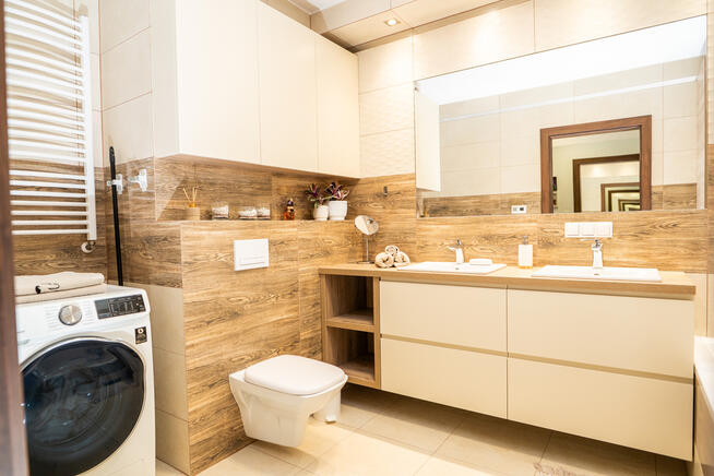 Bez prowizji! Przytulne dwa pokoje z dużą loggią!