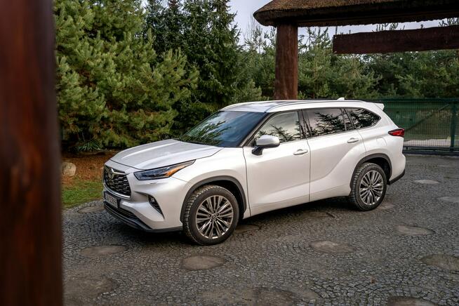 Toyota Highlander Prestige + Pakiet TECH / 2.5 Hybrid / 2kpl opon / Salon PL / Bezwypadk