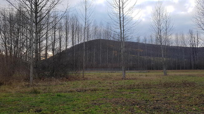 Uzbrojona działka w centrum Bóbrki obok Soliny