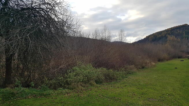 Uzbrojona działka w centrum Bóbrki obok Soliny