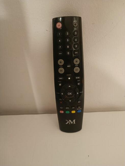 22 Cali Telewizor LED FULL HD DVB-T2 HEVC + Hdmi + Upominek