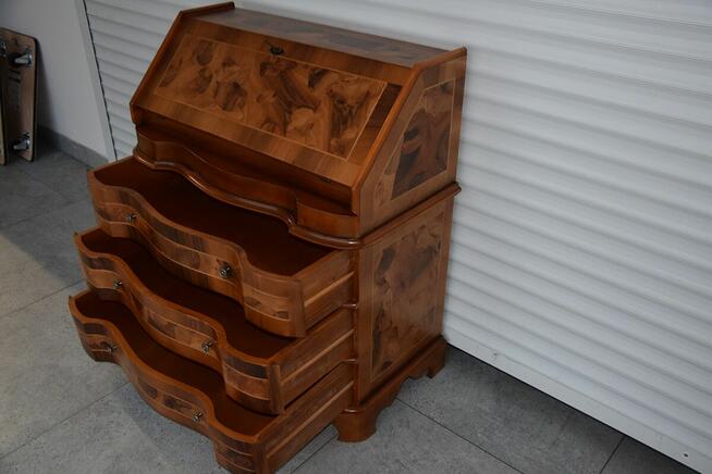 sekretarzyk z drewna orzechowego - jak nowy