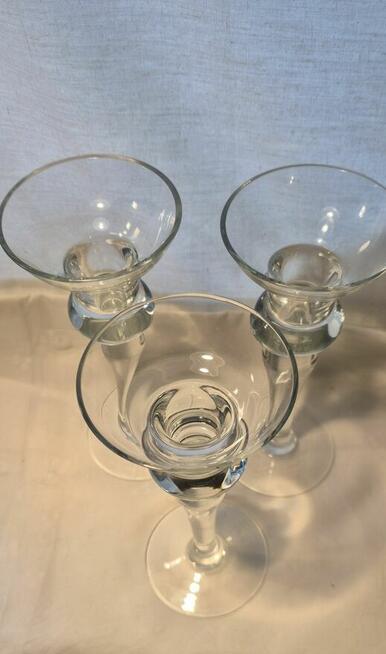Świecznik szklany wysoki 21,5cm 3szt. elegancki