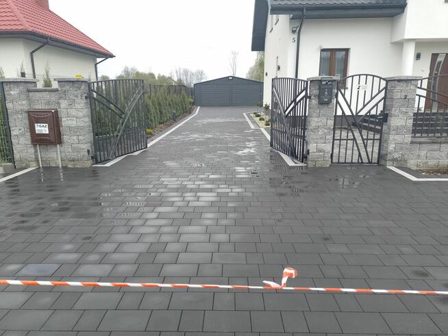 Kompleksowe układanie kostki brukowej i ogrodzenia