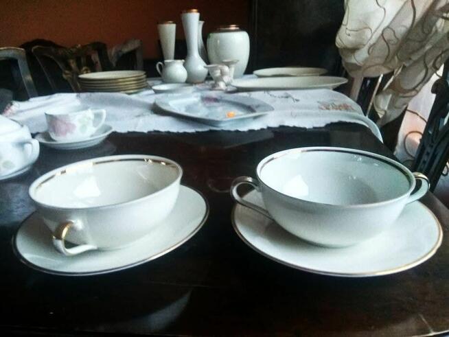 Bulionówka Winterling. W delikatnym kolorze ecru