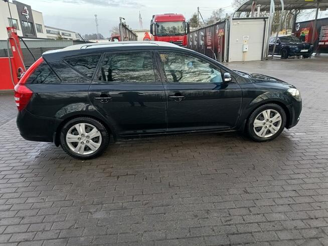 Sprzedam samochód osobowy