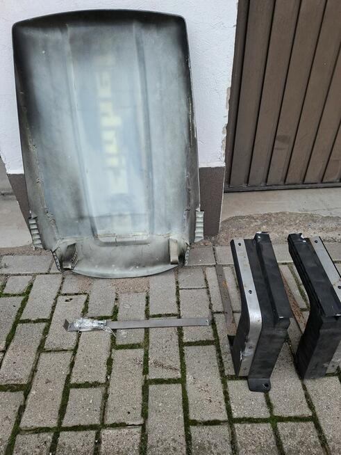 Garaż robot koszący Einhell Freelexo