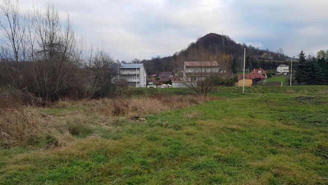 Uzbrojona działka w centrum Bóbrki obok Soliny
