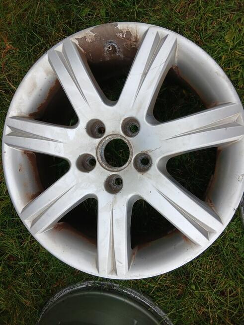 Felgi aluminiowe komplet 7J 16 ET42 5X112 AUDI 4F0071496666