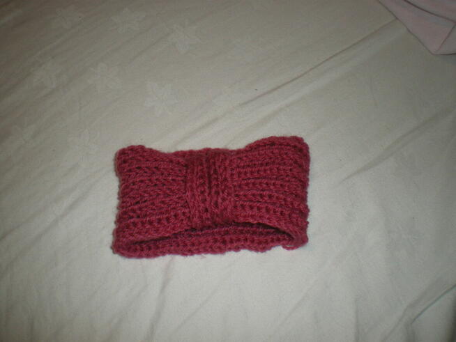 opaski na głowę robione na drutach zamiast czapki