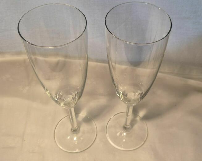 Eleganckie wąskie kieliszki do szampana 22cm Krosno (?) IKEA