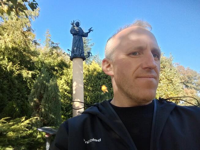 Pozna miło panią do wspólnych rozmów a może z biegiem więcej