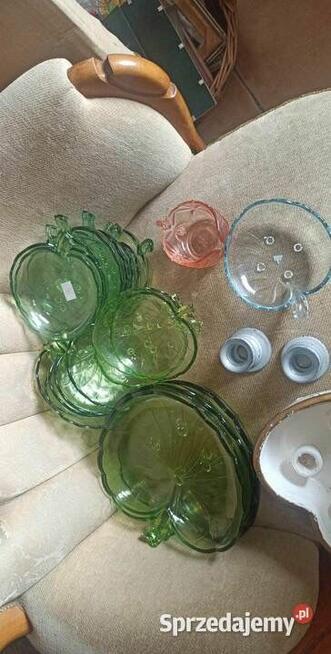 Miska, owocarka. Liść . Do deserów. Owoców. Słodyczy.