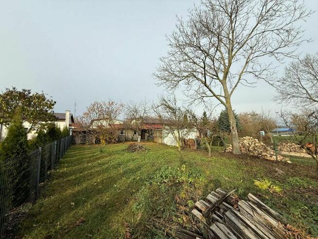 Lokal z działką blisko jeziora idealny pod remont