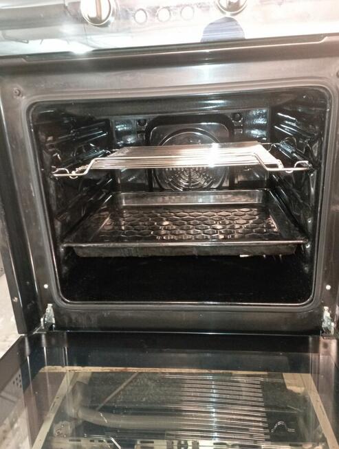 PIEKARNIK DO ZABUDOWY AMICA