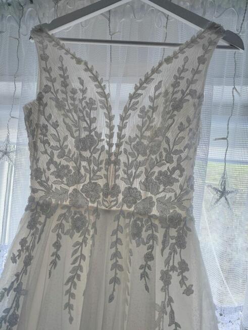 Suknia ślubna Mari Lill Błyszcząca Krój A