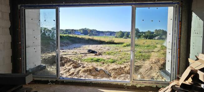 Sprzedam dom w stanie zamkniętym / Okazja cenowa .