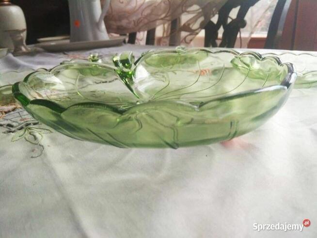 Miska, owocarka. Liść . Do deserów. Owoców. Słodyczy.