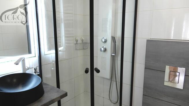 PRZESTRONNE 2-POKOJOWE MIESZKANIE CZĘSTOCHOWA GNASZYN