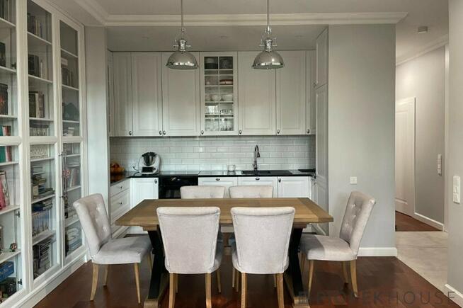 4-pokojowe mieszkanie na Bemowie