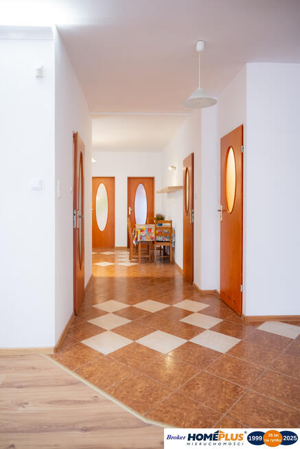 3 pokojowe mieszkanie o pow. 90 m² w Kobyłce.