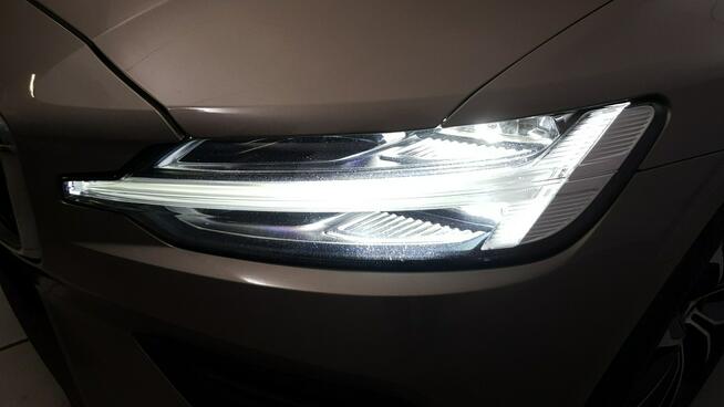 Volvo V60 B4 D Momentum Pro! Z Polskiego Salonu! Faktura VAT!