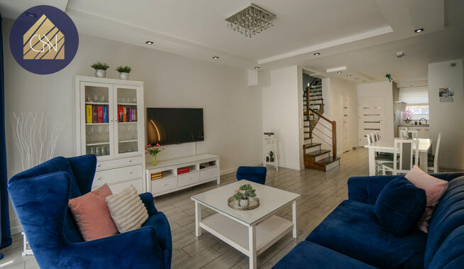 Dom Grodzisk Mazowiecki, Szczęsna