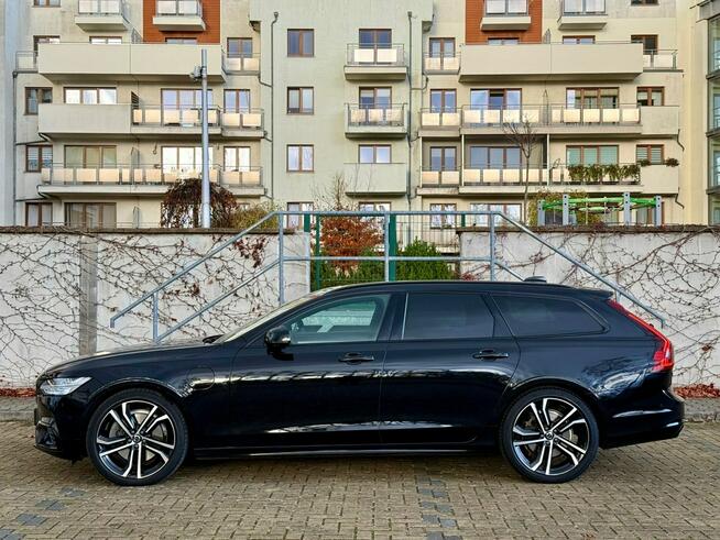 Volvo V90 T8 AWD Plug-In Hybrid R-Design