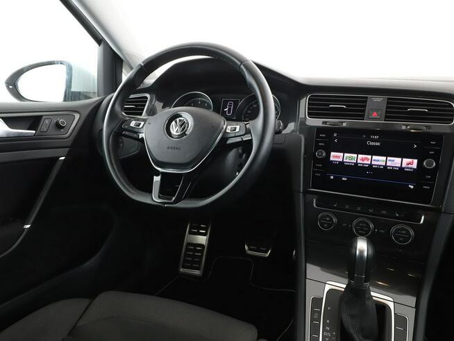 Volkswagen Golf automat 150KM R-Line PDC climatronic ACC navi grzane fotele