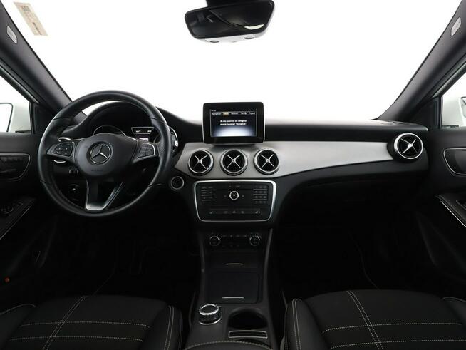 GLA 250 Automat Sensation Panorama Tempomat Navi BiXenon Grzane Fotele