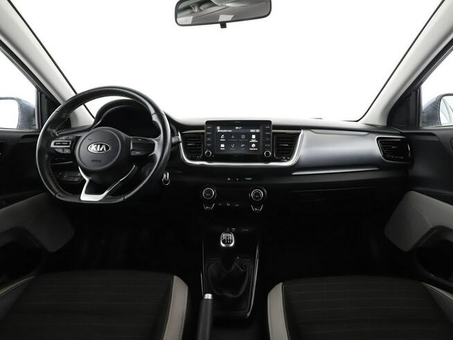 Kia Stonic FV23% klima auto kamera i czujniki parkowania bluetooth