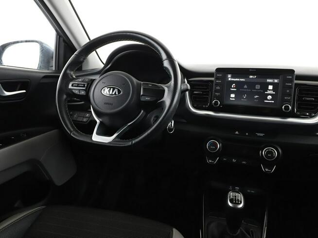 Kia Stonic FV23% klima auto kamera i czujniki parkowania bluetooth
