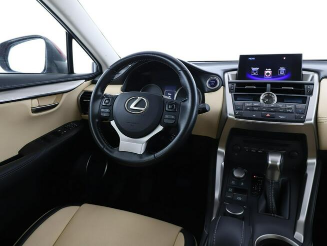 Lexus NX Business HEV AWD skóra navi kamera grzane fotele tempomat