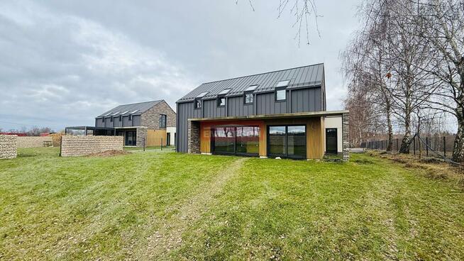 6 pokoi/ wolnostojący/ 10 arów