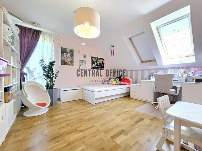 Dom Rzeszów, Dworzysko