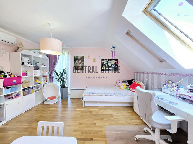 Dom Rzeszów, Dworzysko