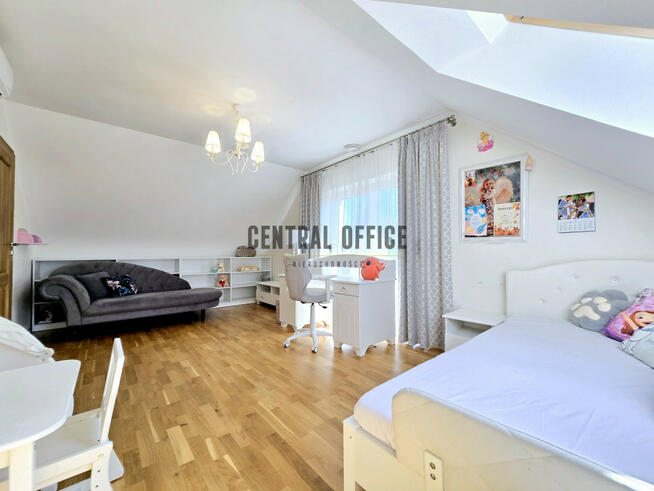 Dom Rzeszów, Dworzysko