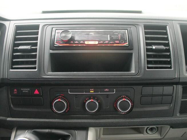 Volkswagen Transporter VW T5 LIFT T6 2.0 TDI 102 KM Long DŁUGI 3 Osoby KLIMA El. SZYBY Zamek