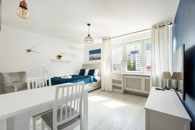 Nowoczesna kawalerka w centrum - Złota 60