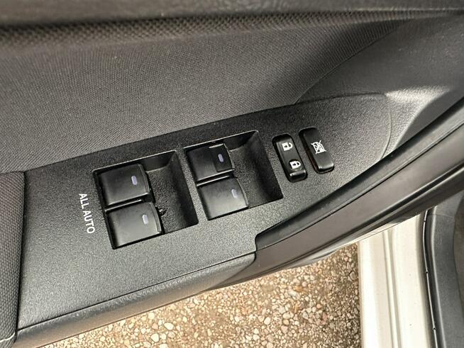 Toyota Corolla 1.6 benzyna/Biała perła/Kamera cofania/Salon PL/FV23%/I WŁ/Kredyt