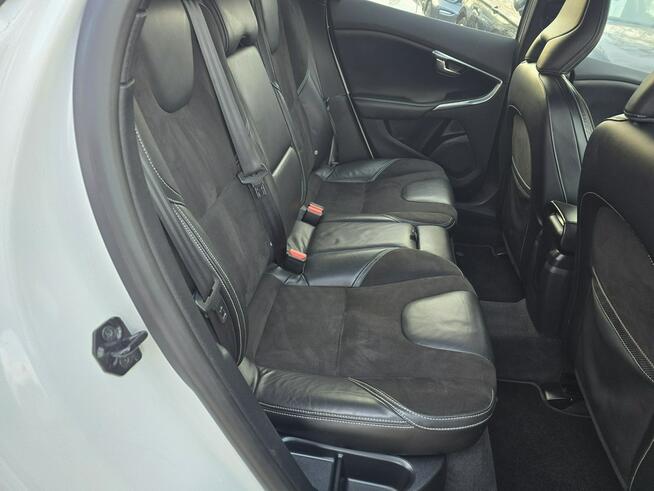 Volvo V40 2.0 5 cylindrów.Automat.Nowy Rozrząd.Skóra/Alkantara.Alu17