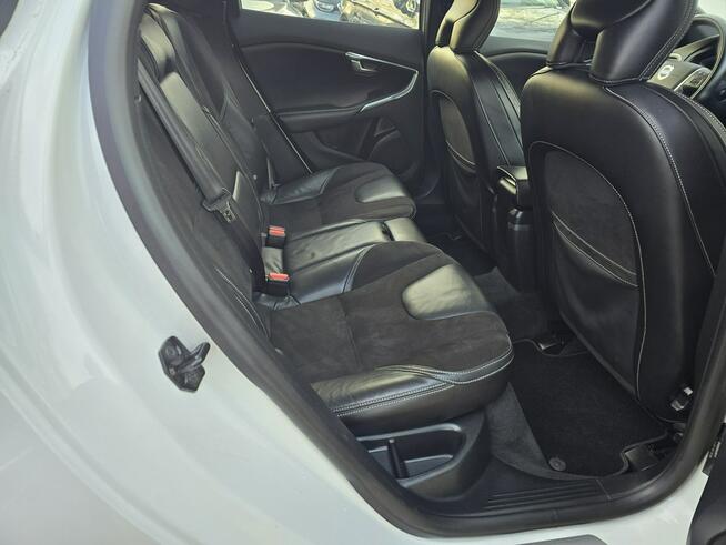 Volvo V40 2.0 5 cylindrów.Automat.Nowy Rozrząd.Skóra/Alkantara.Alu17