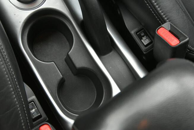 Mitsubishi Outlander 2.2DiD 156KM Manual 2007r. 7os. Skóra Xenon NAVi TEMPOMAT