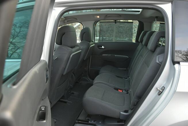 Peugeot 5008 2.0HDi 150KM Manual 2015r. Salon 7os. Panorama TEMPOMAT Navi HAK