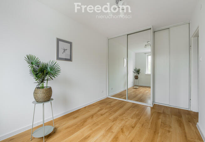 Przestronne 2 pokoje z balkonem i osobną kuchnią