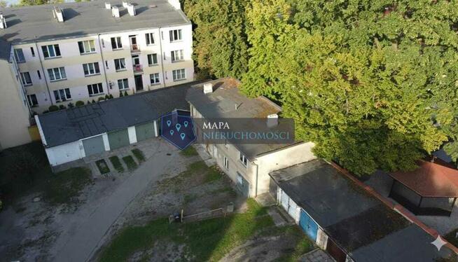 Piętrowy budynek do remontu w Centrum