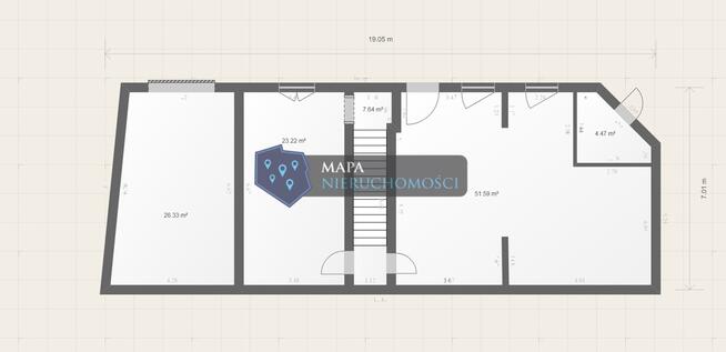 Piętrowy budynek do remontu w Centrum