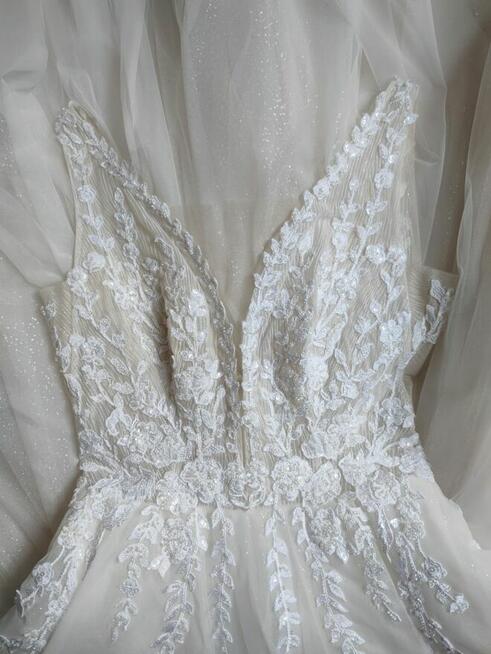 Suknia ślubna Mari Lill Błyszcząca Krój A